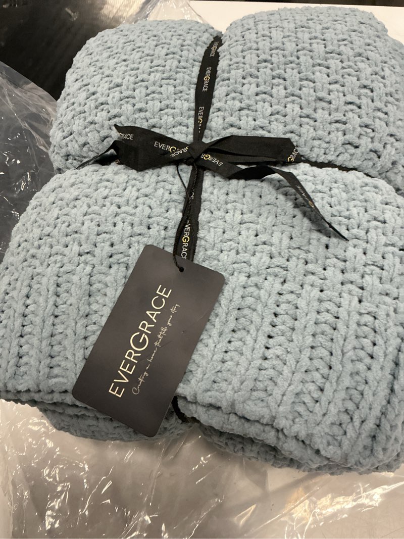 Condition photo showing Good Condition for evergrace chunky chenille knit throw blanket for couch, soft luxurious moss stitch blankets for bed, cozy decorative farmhouse knitted throws for sofa, chambray blue, 60" x 80"