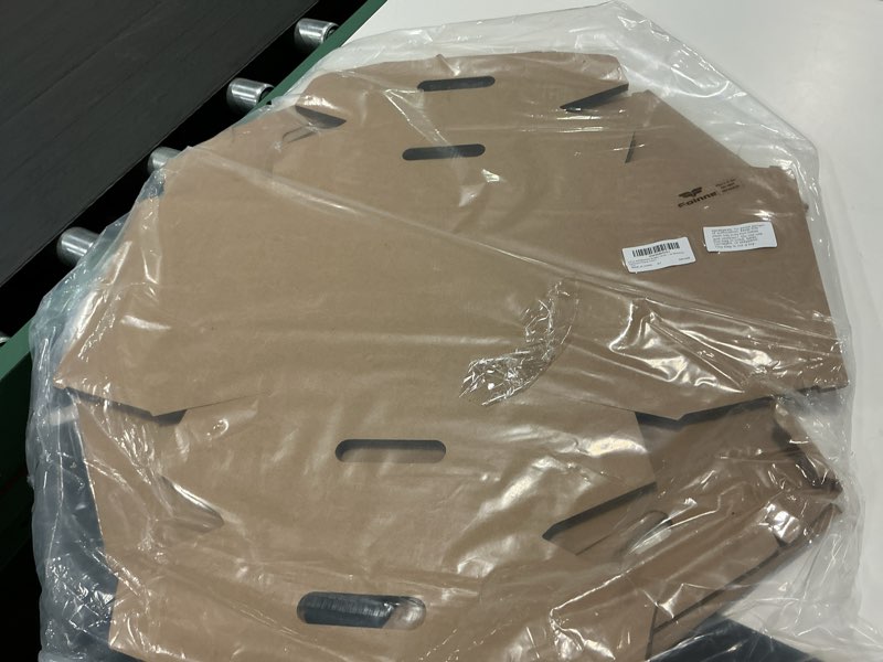 Condition photo showing Good Condition for Fainne 8 Pcs Gift Baskets Empty 12x10 Large Christmas Cardboard Gift Baskets Empty to Fill Big Kraft with Handles for Snack Fruit Wine Christmas Wedding Holiday(Primary Color)