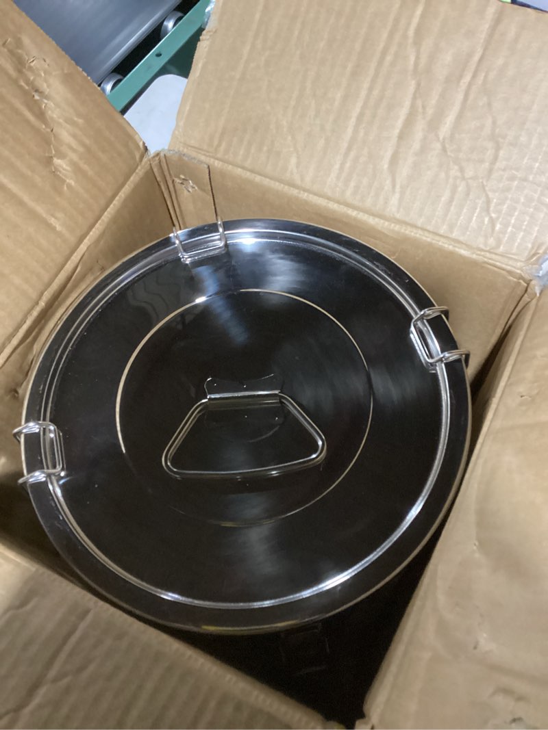 Condition photo showing Good Condition for 304 stainless steel food storage containers with lids lock clips airtight container large airtight for rice flour sugar grain coffee bean storage containers Kitchen jar (3.17gal/12L)