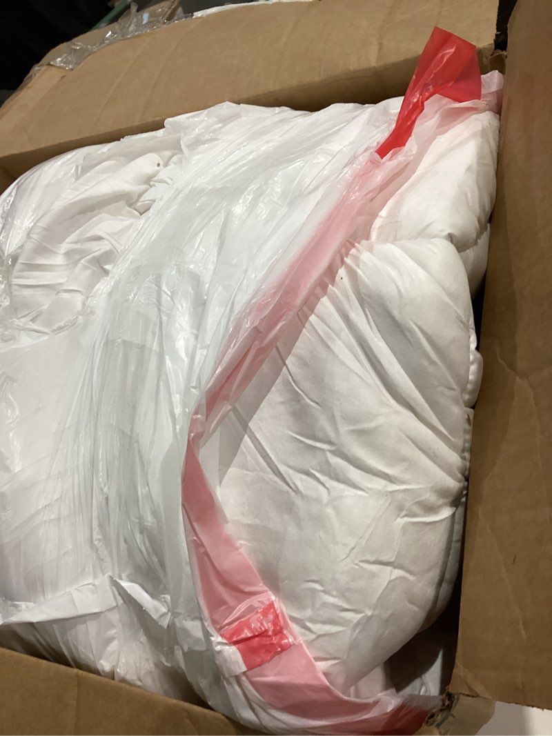 Condition photo showing Good Condition for Twin XL Mattress Topper for Back Pain, Cooling Extra Thick Mattress Pad Cover with 8-21 inch Deep Pocket, Plush Pillow Top Mattress Topper Overfilled with Down Alternative, Twin Extra Long, White Twin XL White