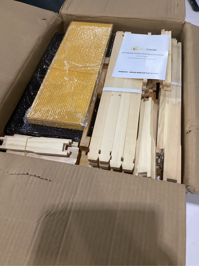 Condition photo showing Good Condition for beecastle 8 frame langstroth bee hive coated with beeswax includes beehive frames and waxed foundations (1 deep box & 1 medium box)