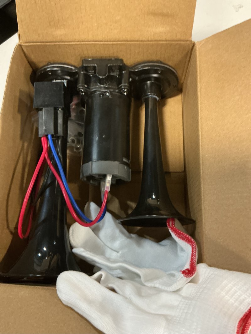 Condition photo showing Good Condition for 600dB 24V Super Loud Dual Trumpet Electric Train Air Horn Kit with Heavy-Duty Compressor – Waterproof Black Airhorn for Trucks, Motorcycles, SUVs, Pickups, Boats, ATVs & Off-Road Vehicles