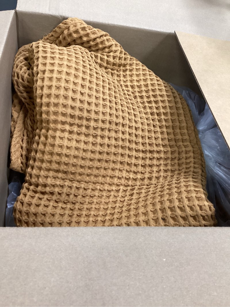Condition photo showing Good Condition for 100% turkish cotton throw blanket king size caramel - premium quality, light and airy waffle weave all-season quilt - lux decorative bedspread (caramel, king size 95" x 110" inch) caramel king size 95" x 110" inch