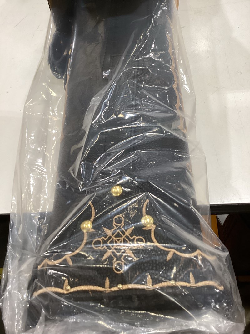 Condition photo showing Good Condition for 2x4 pool cue case, hard pool cue case, billiard cue case with stand, billiards accessories holds 2 cue butt and 4 cue shafts black embroidery