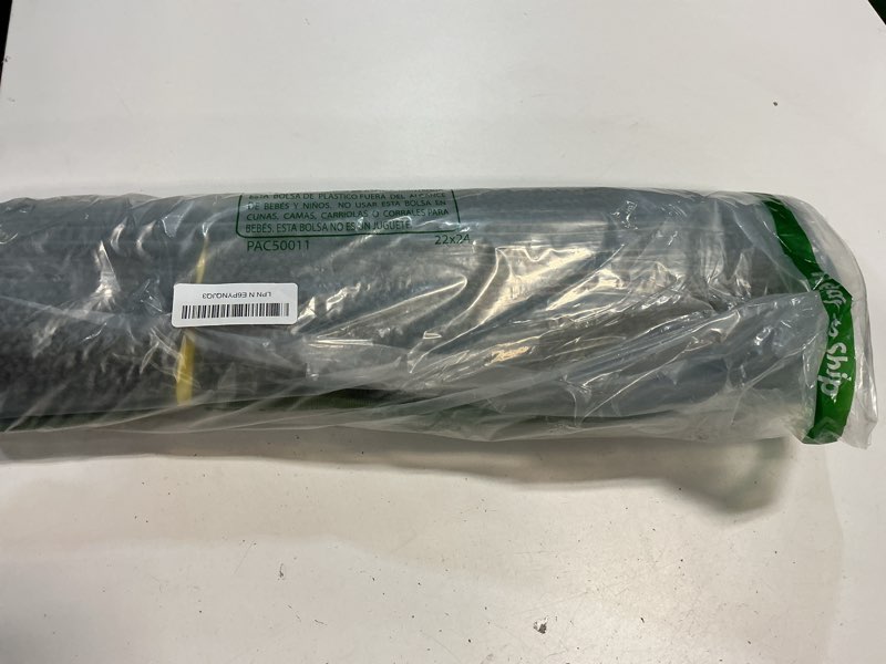 Condition photo showing Good Condition for beqhause kitchen rugs 20"x32", non-slip kitchen mats for floor, super absorbent and stain resistant kitchen rugs, machine washable rugs for kitchen, hallway, laundry & sink, green 20" x 32" (rectangular) green