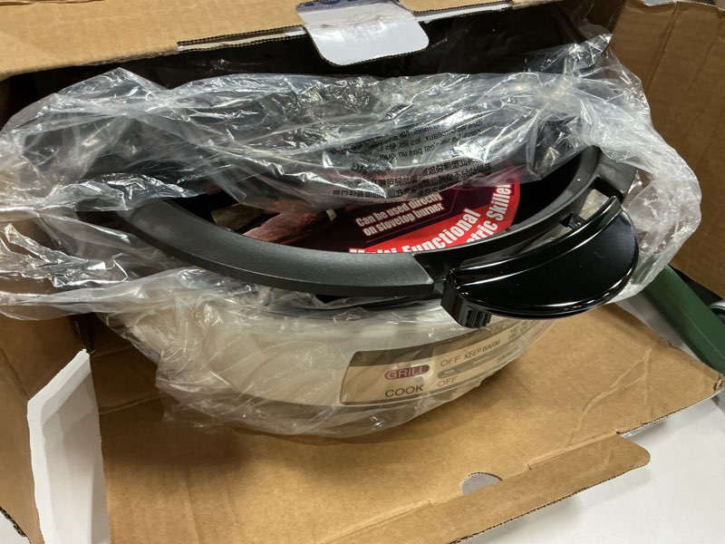 Condition photo showing Good Condition for Zojirushi EP-PBC10 Gourmet d'Expert Electric Skillet