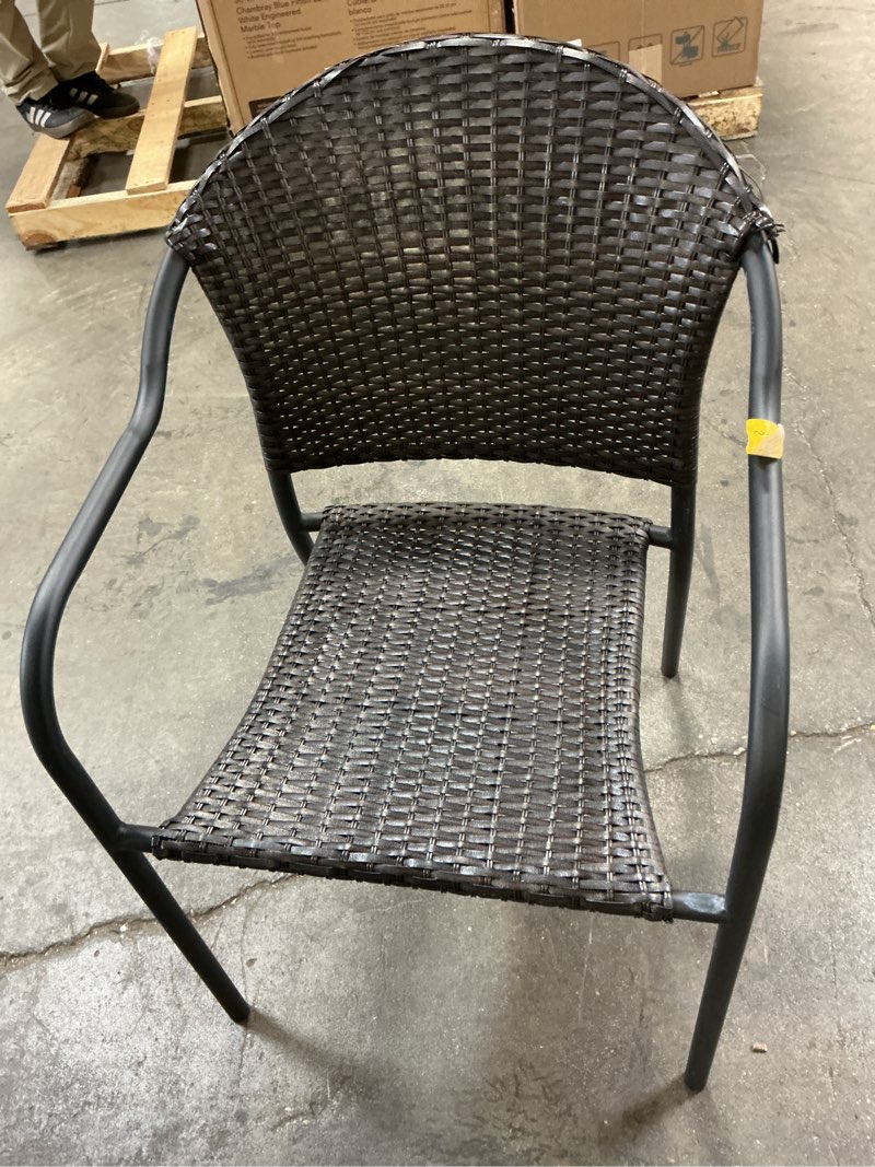 Condition photo showing Good Condition for style selections pelham 1 chair 