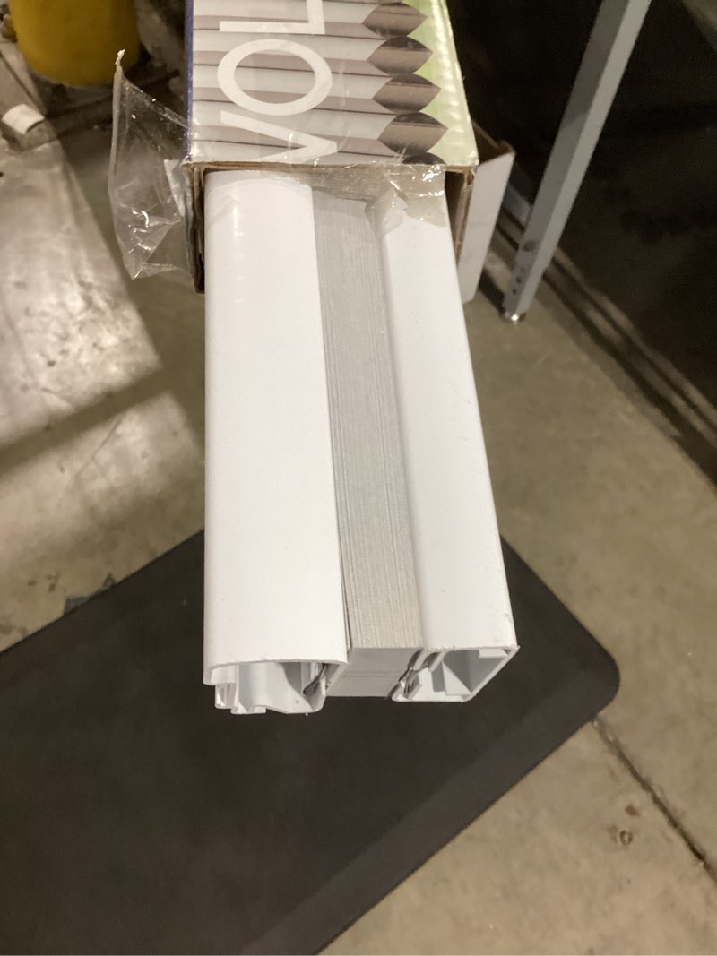 Condition photo showing Good Condition for levolor  trim+go 72-in x 72