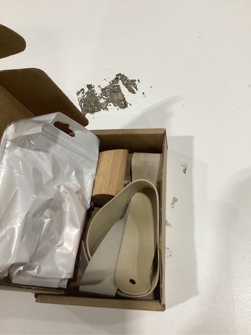 Condition photo showing Good Condition for WONQEXZ Leather Hook,Wall Hook,Wooden Coat Hooks,Beech Oblique (Small) Hook with PU Leather,Wall Hangers,Wall Pegs,Wall Mounted Hook,Vintage Single Hook,Set of 3