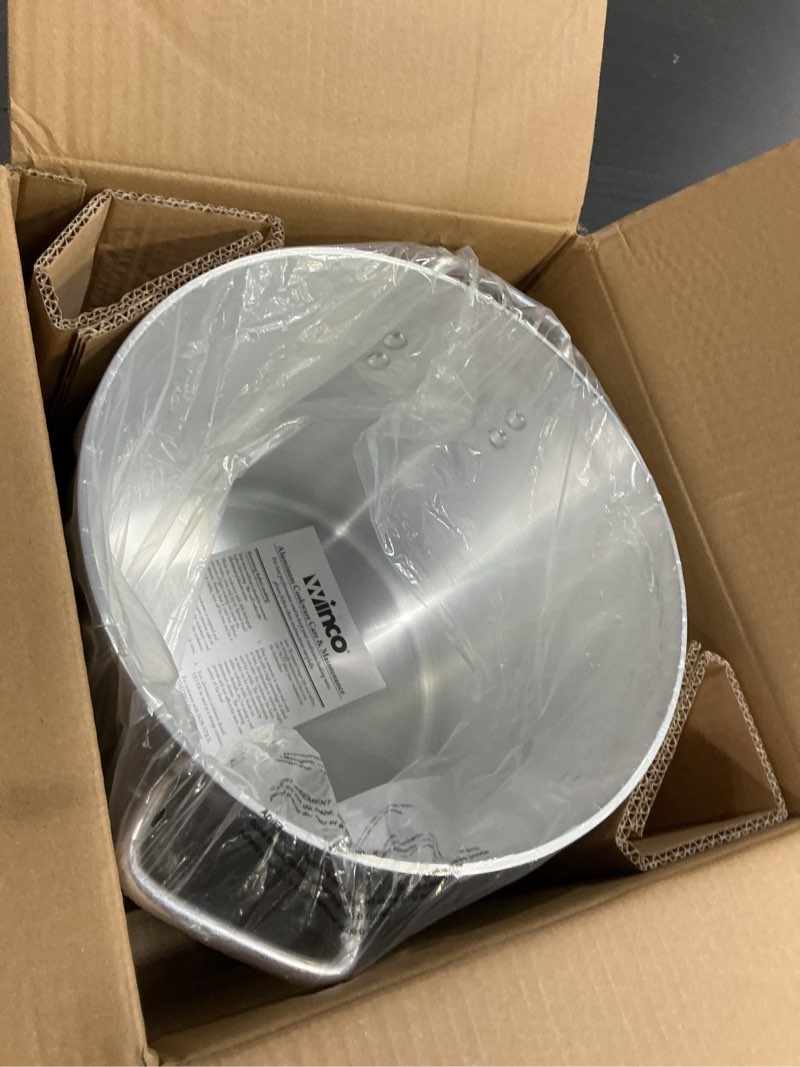 Condition photo showing New/Like New for winco alst-20 elemental 20 quart aluminum stock pot
