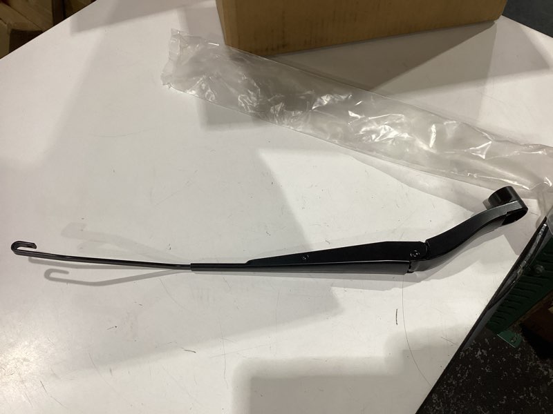Condition photo showing New/Like New for gm genuine parts 23387856 passenger side windshield wiper arm