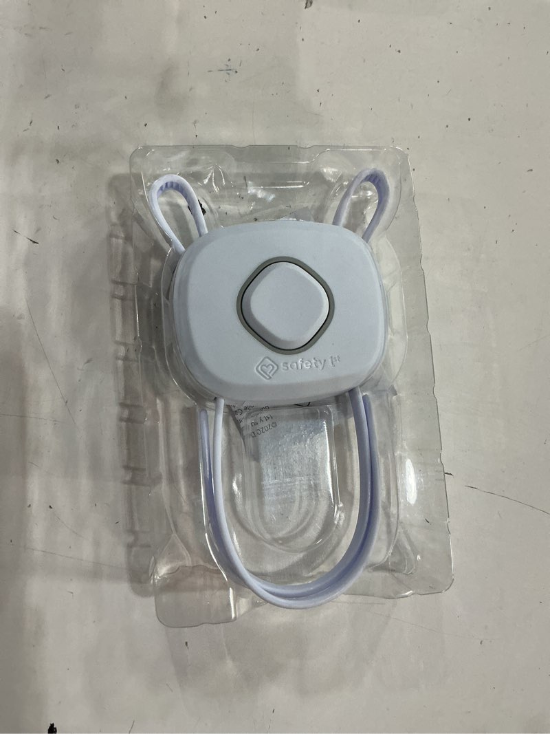 Condition photo showing Good Condition for safety 1st outsmart flex child safety lock