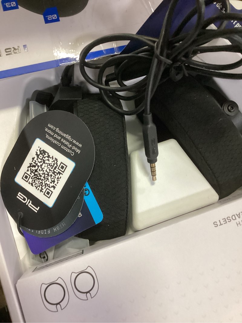 Condition photo showing New/Like New for rig r5 spear pro hs wired gaming headset officially licensed for playstation, ps5, ps4, pc - 40mm graphene drivers, tempest 3d audio, flip-to-mute mic, memory foam cushions, 3.5mm -black