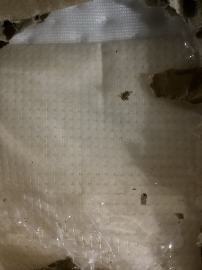 Condition photo showing Good Condition for amazon basics smart box spring bed base, 9-inch height mattress foundation, tool-free easy assembly, strong support, queen, 79" l x 59.5" w x 9" h, white