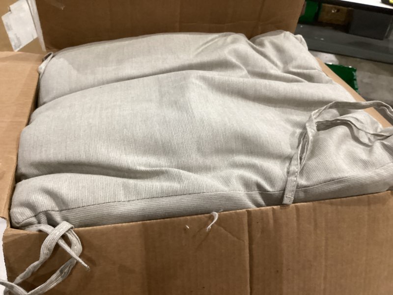 Condition photo showing Good Condition for Favoyard Outdoor Chair Cushions 19"W x 19"D x 2"T Set of 4 Patio Chairs Cushions 3-Year Fade Resistant & Waterproof Cushions for Outdoor Furniture with Hidden Zipper, Attach Straps for Dining Chairs Gray 19 x 19 Inch