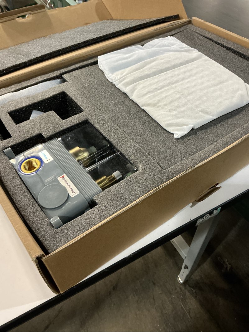 Condition photo showing New/Like New for Brushed Gold Shower System with Rain Shower Heads with Handheld Spray Combo, Gold Shower Faucet Set with Rain Shower and Handheld, Gold Shower Head and Handle Set(Shower Valve Kit Included)