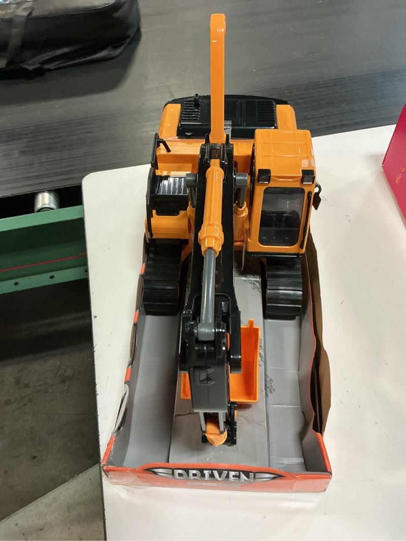 Condition photo showing Good Condition for driven by battat midrange excavator