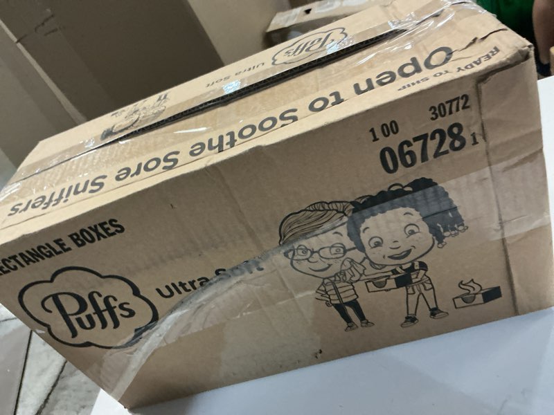 Condition photo showing New/Like New for puffs ultra soft non-lotion facial tissue, 8 family boxes, 124 facial tissues per box 124 count (pack of 8)