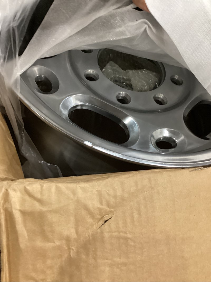 Condition photo showing New/Like New for new single 16x6.5" 16 inch 16" polished premium aluminum wheel rims fit for gmc sierra 2500 3500 hd 1999-2010, rims fit for chevrolet silverado 5079