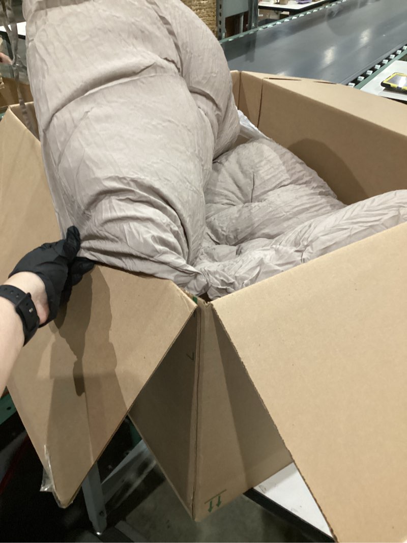 Condition photo showing Good Condition for outdoor swing cushions,waterproof swing cushions 3 seater replacement with backrest,outdoor thickened bench cushion with ties for porch,patio,backyard,garden and lawn (khaki 60 * 40 in) khaki 60x 40 inches