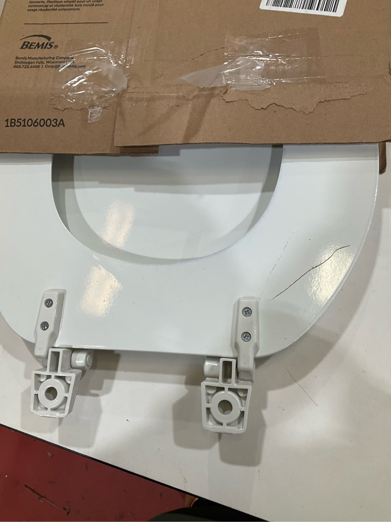 Condition photo showing Good Condition for bemis 400tta economy durable wood toilet seat, made in usa, round, white