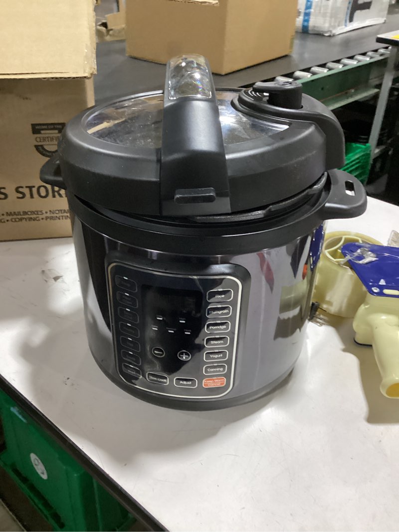 Condition photo showing Good Condition for 6 qt electric pressure cooker
