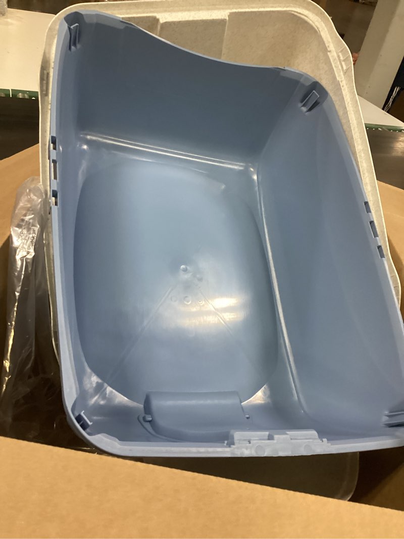 Condition photo showing Good Condition for ferplast cosmic outdoor cat litter box - waterproof dog-proof cat toilet with tunnel entry, high-sided base for litter containment, easy-clean design, durable thermoplastic resin in blue one size