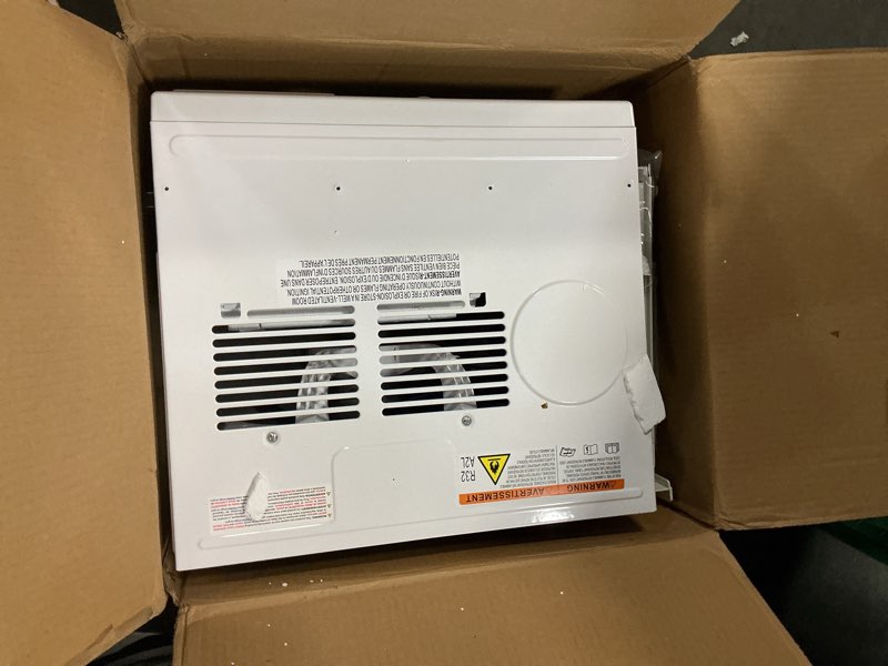 Condition photo showing Good Condition for 10,000 btu window ac unit, 115v cools 450 sq.ft spaces, remote control with 3 speeds & auto restart, for bedroom and living room, white 1 count (pack of 1)
