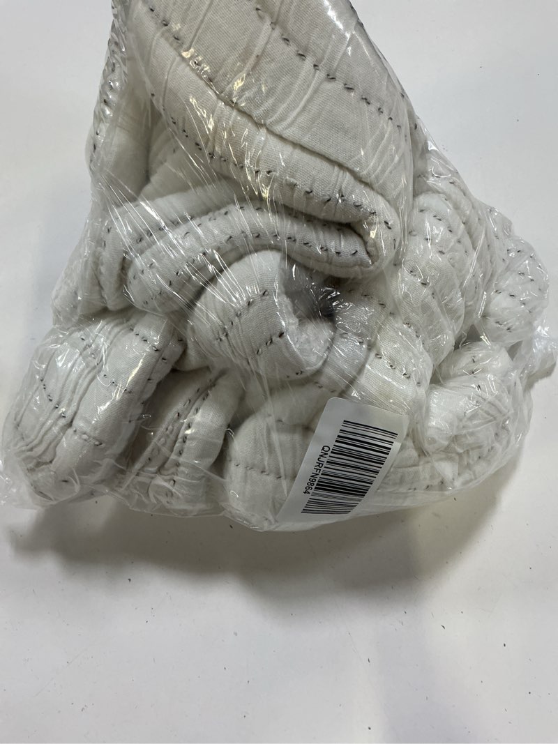 Condition photo showing Good Condition for organic cotton channel stitch sham set, standard, undyed