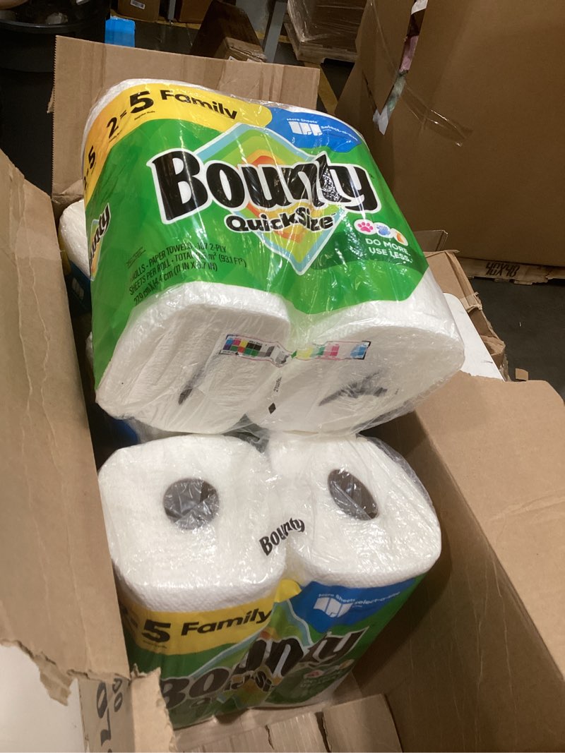 Condition photo showing As Is for bounty quick-size paper towels, white, 8 family triple rolls = 27 regular rolls family triple 8 rolls (141 sheets)