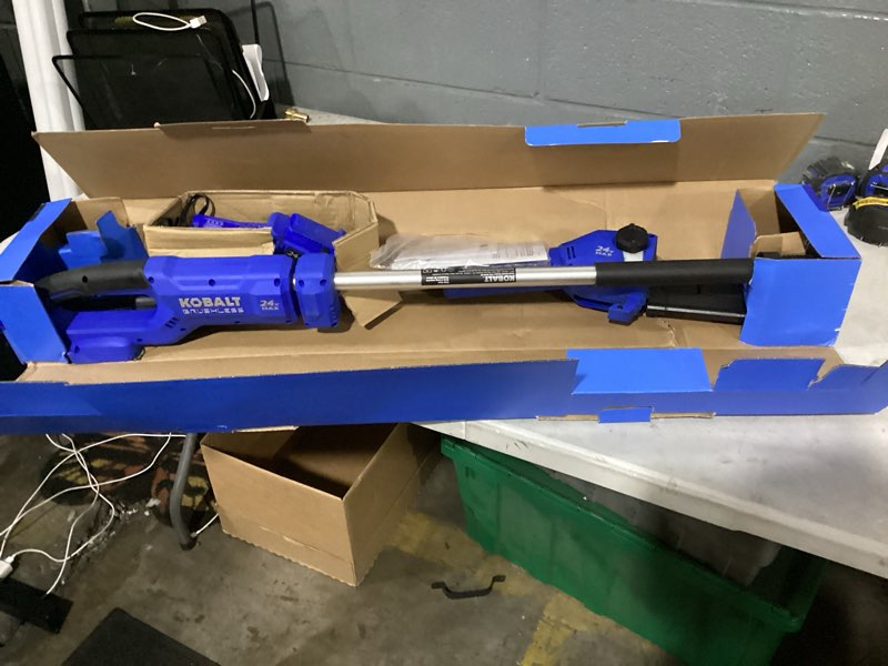 Condition photo showing Good Condition for kobalt 24-volt 8-in 2 ah pole saw (battery and charger included)