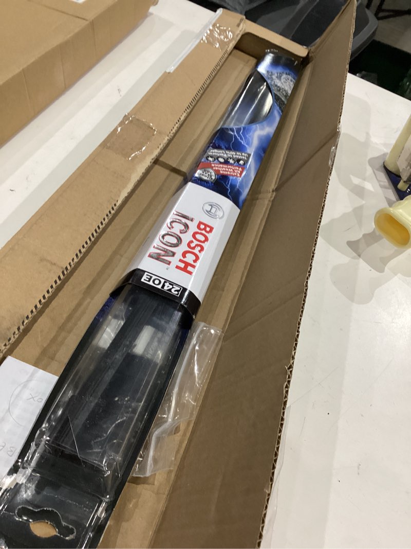 Condition photo showing As Is for single blade**bosch 26a16a icon beam wiper blades - driver and passenger side - set of 2 blades (26a & 16a) front (26a & 16a) icon combo pack (front)