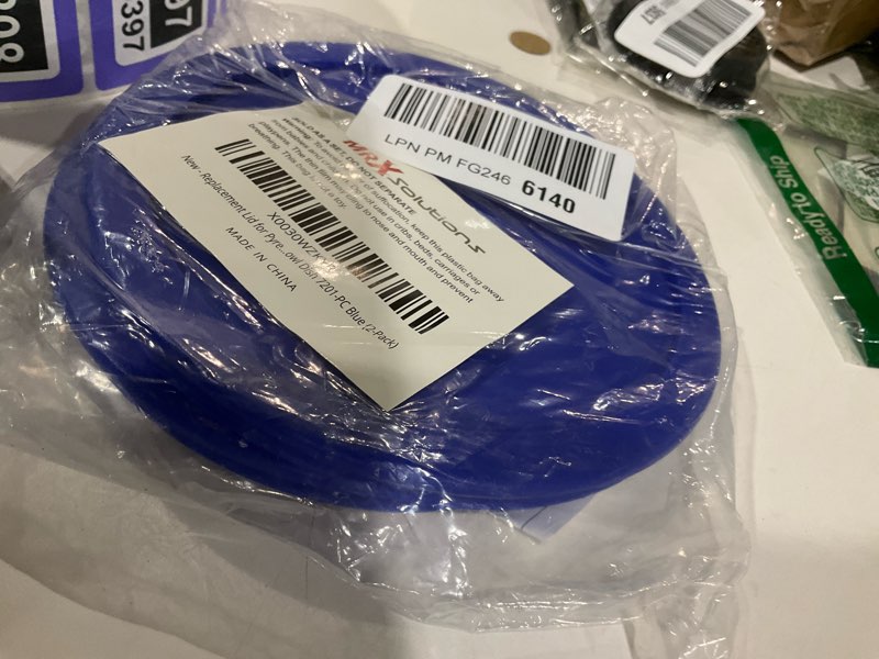 Condition photo showing As Is for Replacement Lids for Pyrex 4-Cup Glass Food Storage Container Bowls, 6-Inch Plastic Round Lids Covers fits Pyrex 7201-PC, Airtight & Leakproof (2-Pack, Blue) 2-Pack Blue