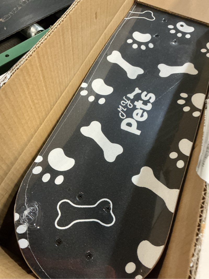 Condition photo showing Good Condition for pet skateboard complete designed for dogs and pets french bulldog