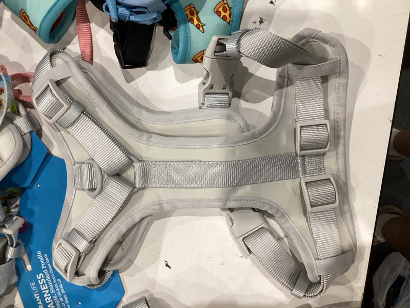 Condition photo showing Good Condition for vibrant life neoprene comfort control monochrome harness  gray  large