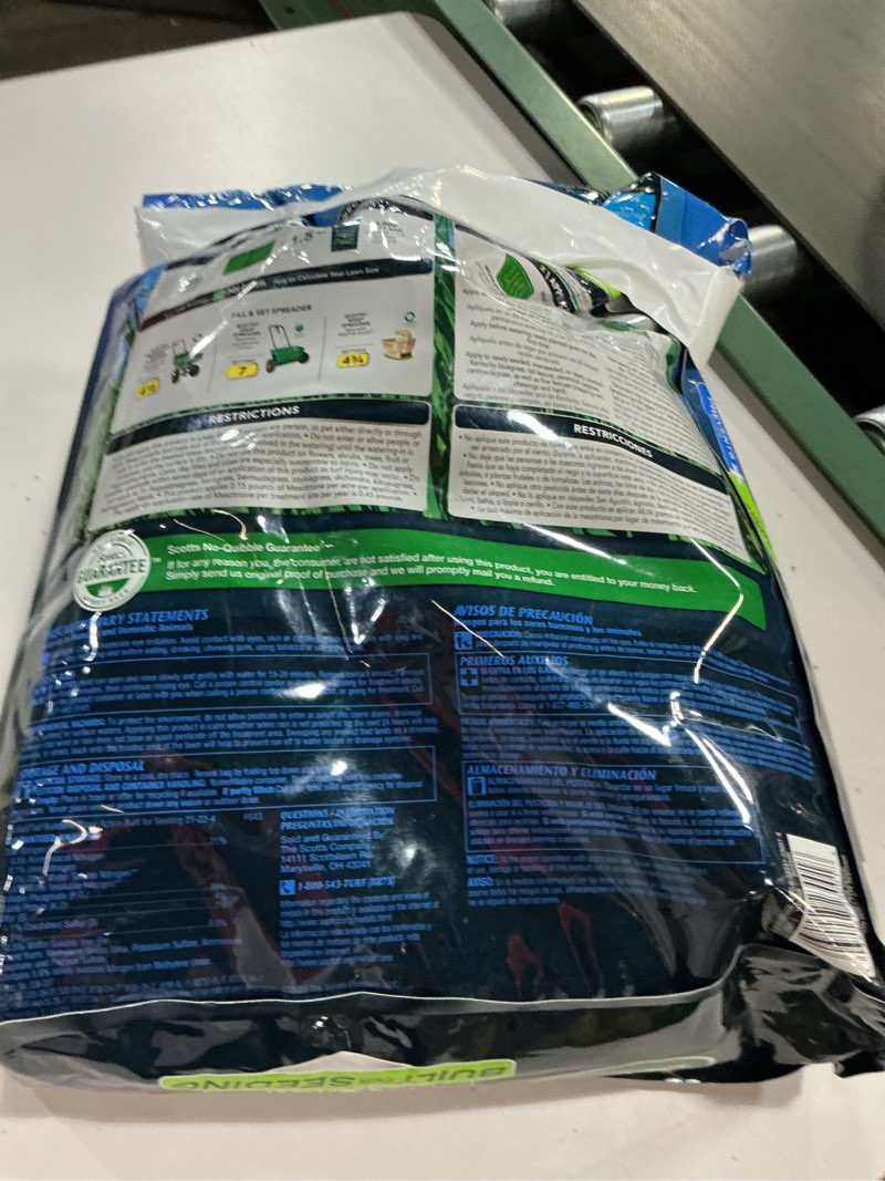 Condition photo showing Good Condition for weed&feed newgrs 4m