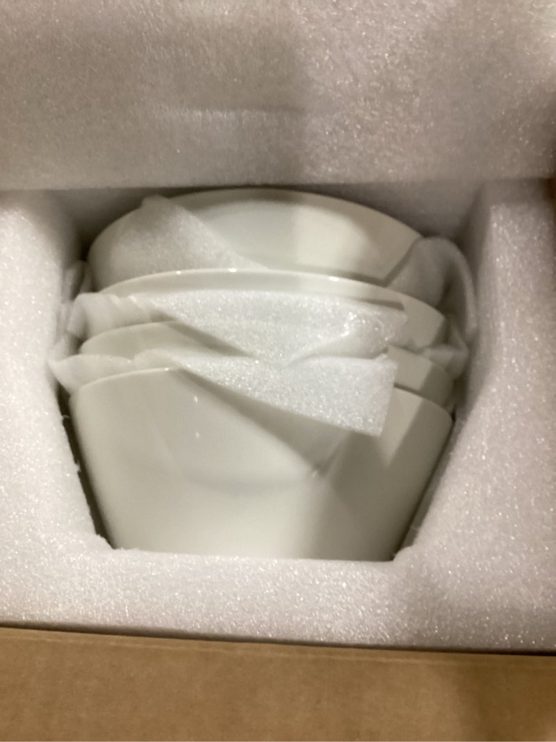 Condition photo showing Good Condition for malacasa 26 oz porcelain soup bowls set of 4, white ceramic bowls for kitchen, cereal bowl for oatmeal, fruit, salad, ramen and rice bowl -dishwasher & microwave safe bowls white 26oz (4pcs )