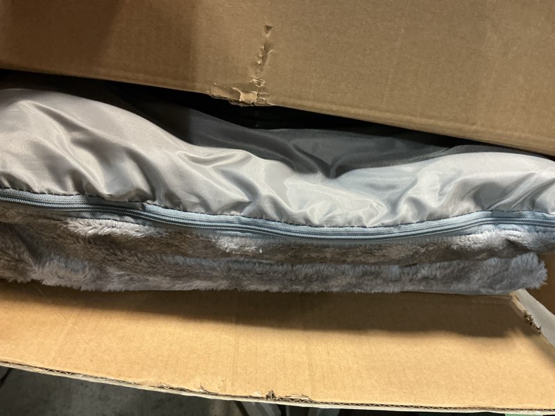 Condition photo showing Good Condition for Indoor Dog House with Washable Plush Cushion - Medium Size, Suitable for Dogs & Cats