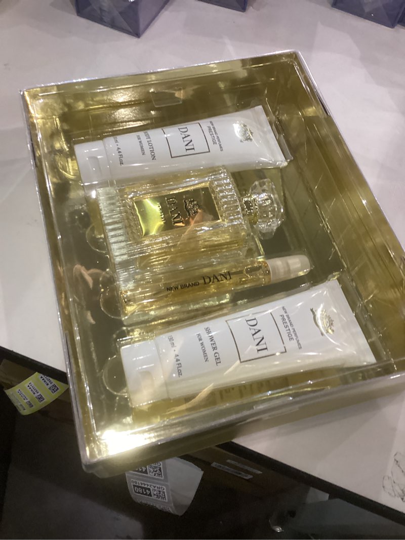 Prestige Dani 4 pc set for women