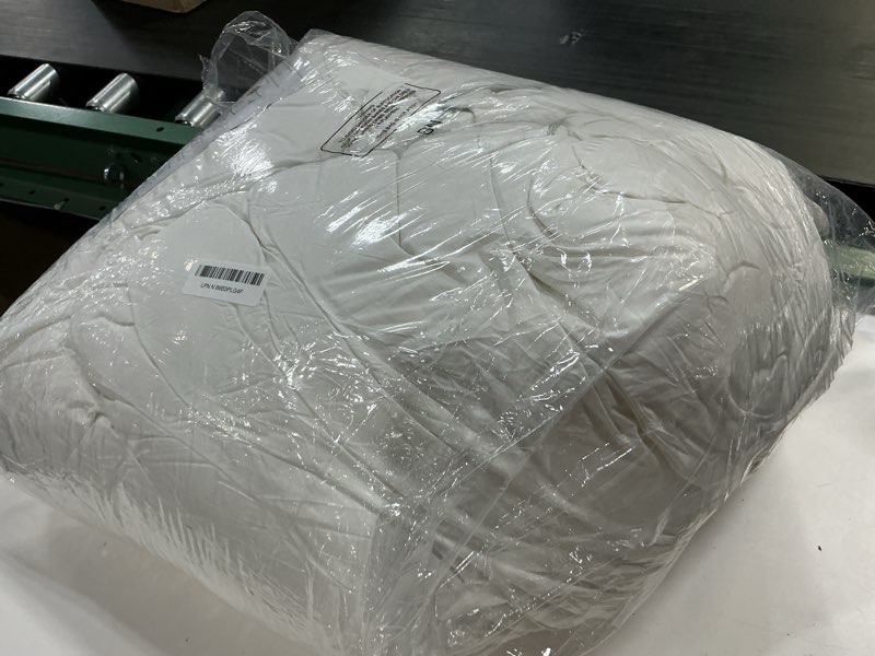 Condition photo showing As Is for apsmile oversized king down feather fibers duvet insert - ultra-soft all season down feather fibers comforter hotel collection comforter, fluffy medium warmth (white, 120"x98") oversized king white/all season
