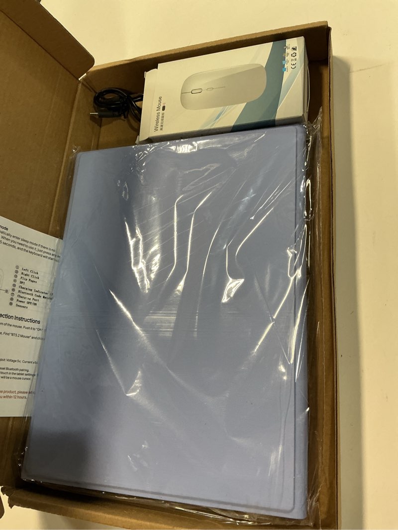 Condition photo showing New/Like New for bxomteng keyboard case for ipad 9th / 8th / 7th gen 10.2 inch/air 3rd / pro 10.5 inch - 7 colors backlit keyboard cover with pencil holder and mouse (light purple) ipad 9th/8th/7th /air 3rd /pro 10.5 light purple