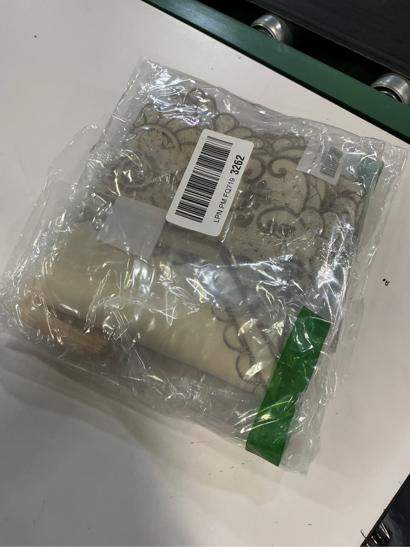 https://lotting-media.assets.bidfta.com/lotting_ecc1cd83-7f97-4eb4-9d53-31f248ba8f05