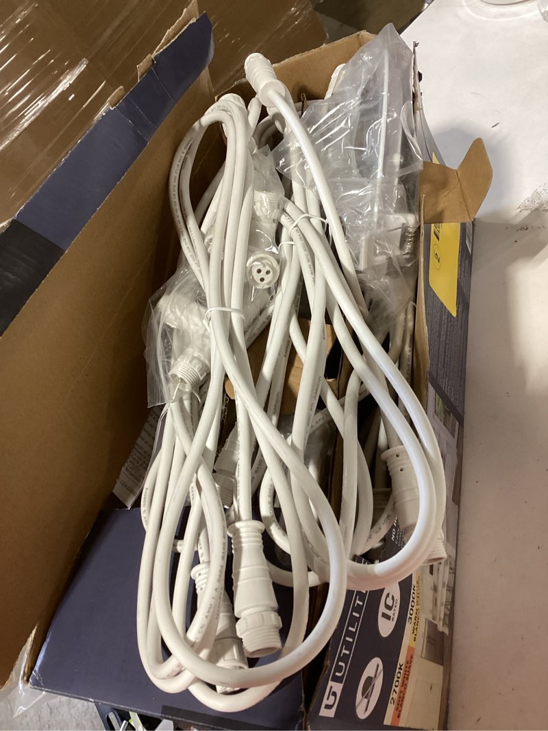 Utilitech Easy Link White 6-in 850 -Lumens Switchable white Round Dimmable LED Canless