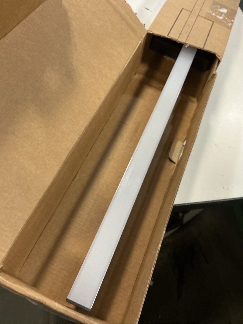 Condition photo showing Good Condition for modern bathroom light fixtures,36 inch dimmable 5cct vanity lights for bathroom, 34w 2900lm black led vanity light fixtures over mirror etl certified bright lighting fixtures 36in-5cct