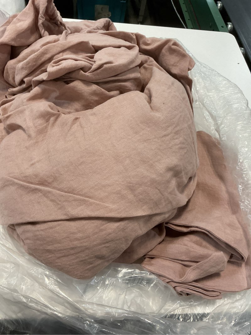 Condition photo showing As Is for quince european linen duvet cover set of 3, full/queen, dusty mauve