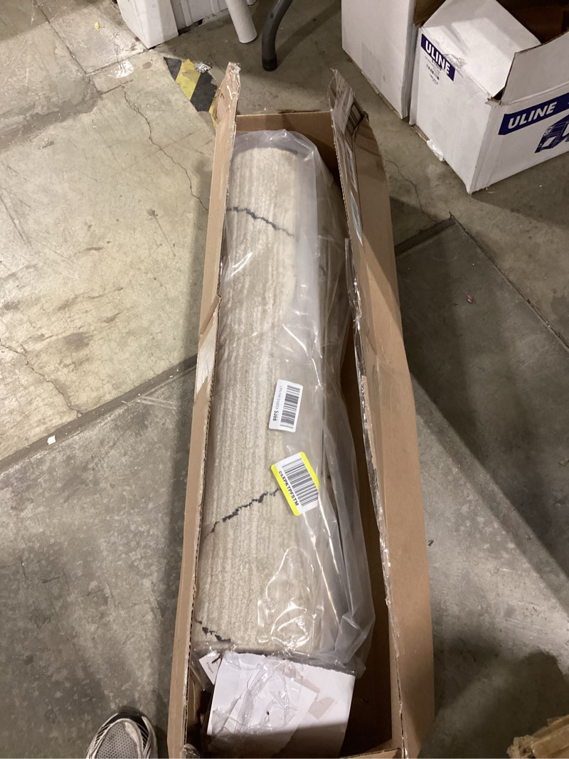 Condition photo showing Good Condition for loloi darby collection dar-03 sand/charcoal 2'-7" x 8'-0" runner rug sand / charcoal 2'7" x 8' (rectangular)