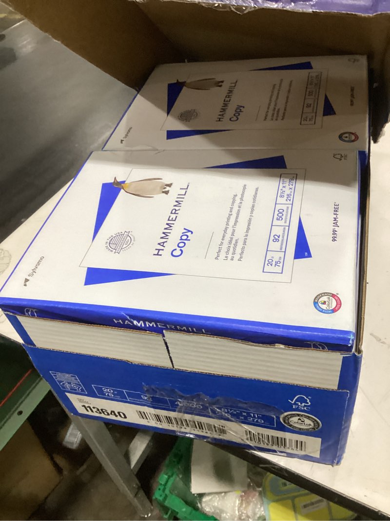Condition photo showing New/Like New for hammermill printer paper, 20 lb copy paper, 8.5 x 11 - 8 ream (4,000 sheets) - 92 bright, made in the usa 8 ream | 8.5x11 | 4000 sheets letter (8.5 x 11)