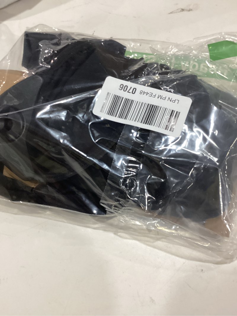 Condition photo showing Good Condition for Car Window Shade?1Pack Car Window Shade for Baby,Rear Window Sun Shades Protect Child, Pets from Sun Glare and UV Rayse (39.4"x19.7")