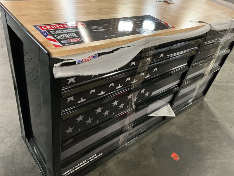 Condition photo showing Good Condition for craftsman 63 inch black and white patriotic rolling workstation - cmst98285p
