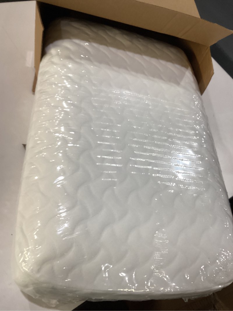 Condition photo showing New/Like New for Tempur-Pedic TEMPUR-Cloud Pillow for Sleeping, Standard, White
